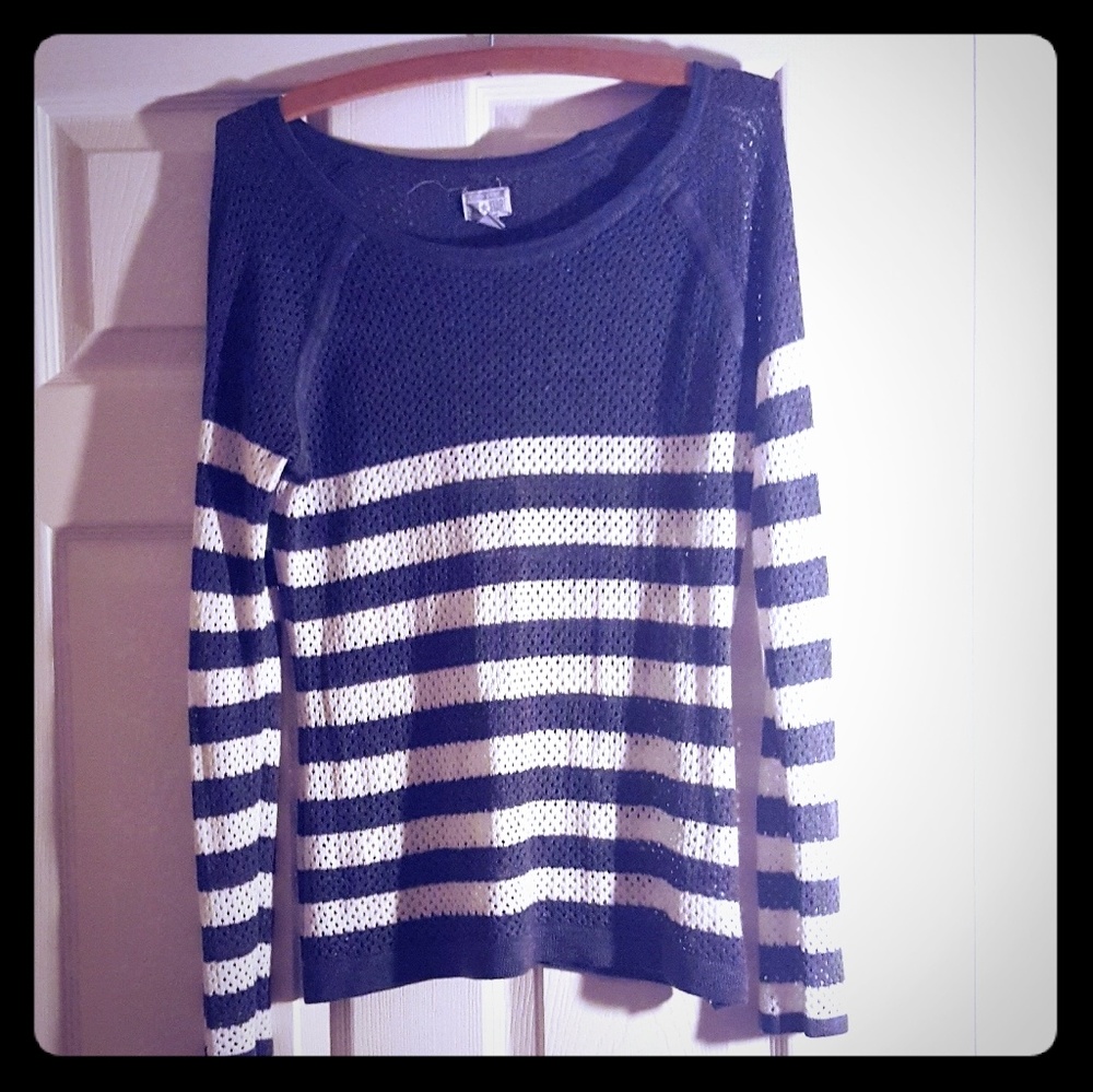 Women's grey/white striped top by Converse